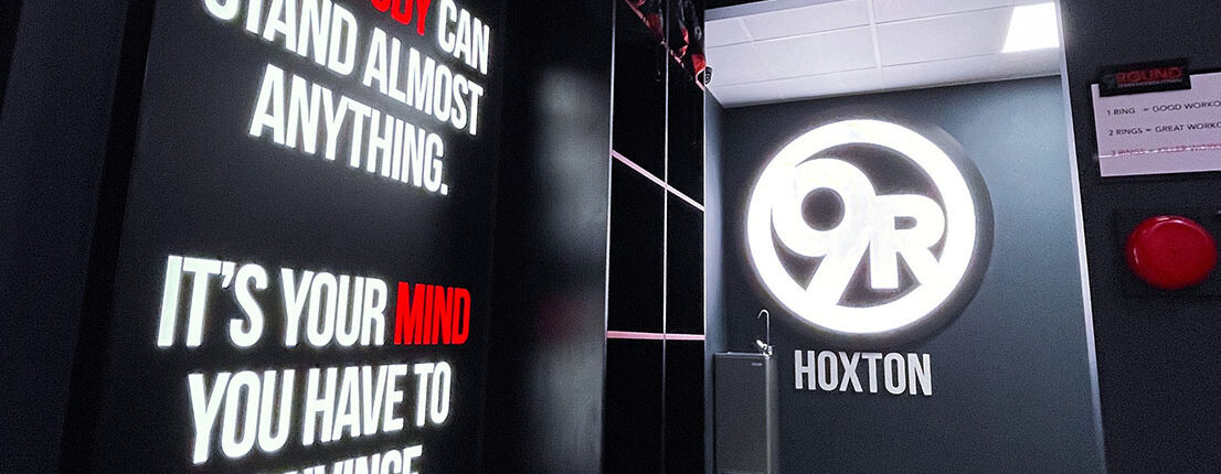 9-round-illuminated-internal-signage-1-source-graphics